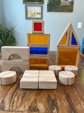 29 Piece Wooden Guidecraft Montessori Building Block Set With Transparent Colore